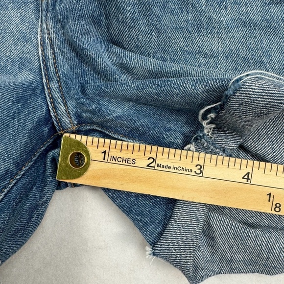 Abercrombie & Fitch The Boyfriend Mid Rise Jean Shorts Size 24/00 Raw Rolled Hem - Picture 8 of 10
